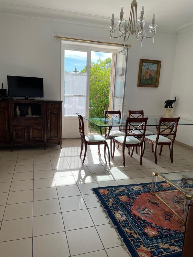 Gite Les Minimes Avallon Dış mekan fotoğraf