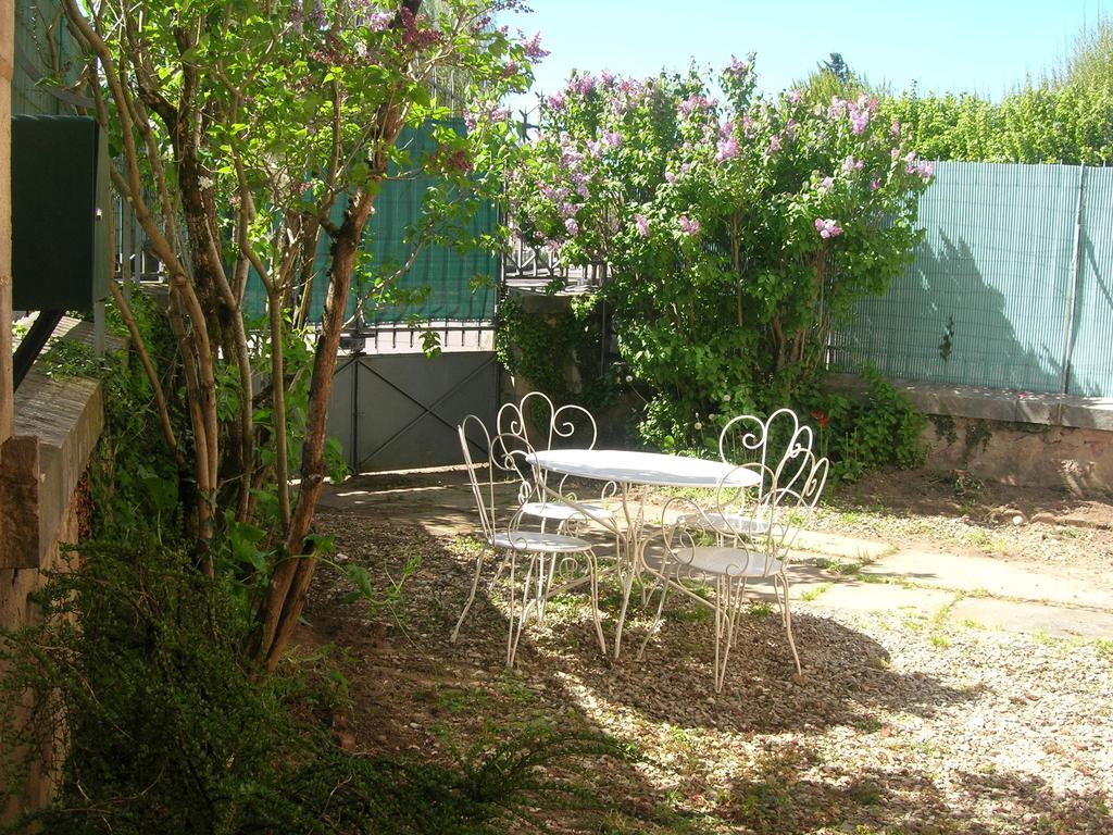 Gite Les Minimes Avallon Dış mekan fotoğraf